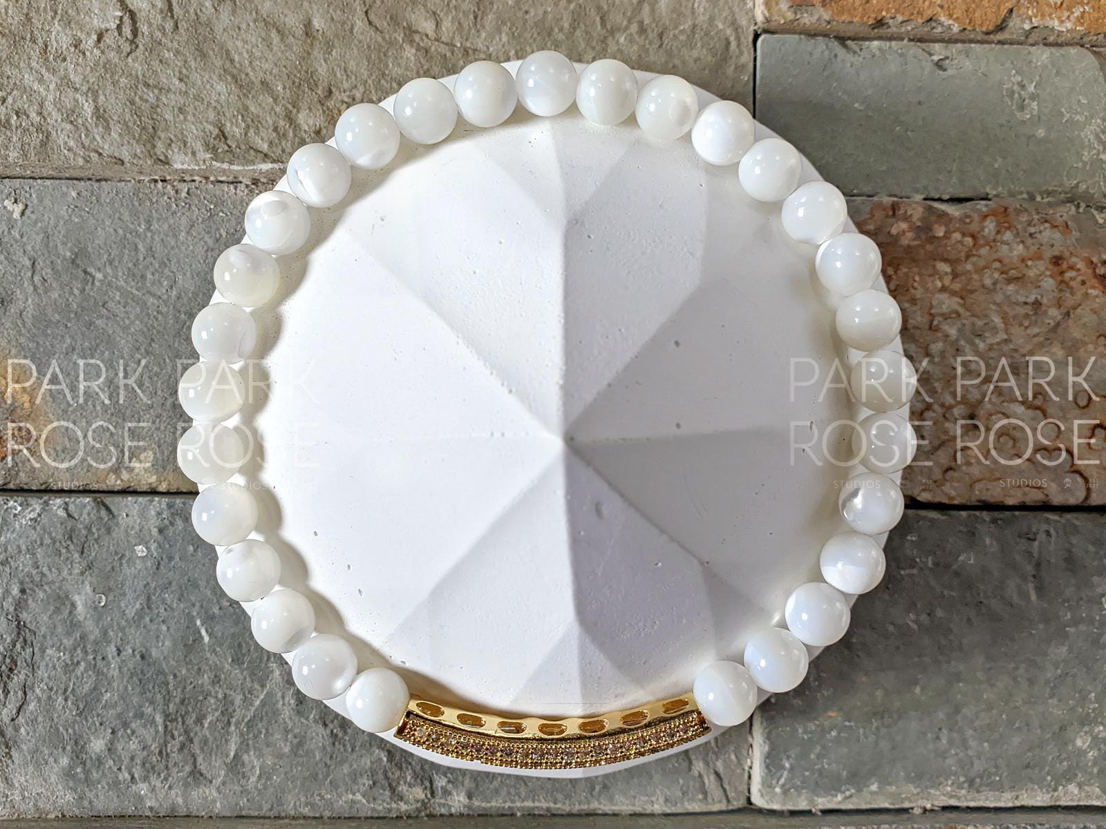 Mother of Pearl Bracelet with Zirconia Bar
