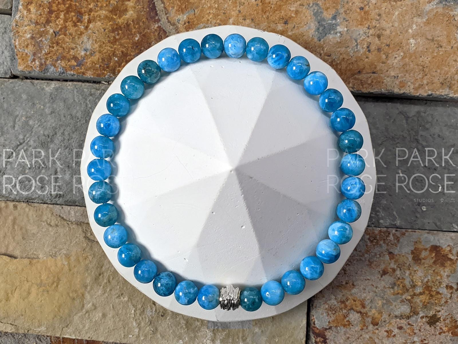 AAAAA Lake Blue Apatite Gemstone Bracelet with 18K Gold Spacer (6mm)