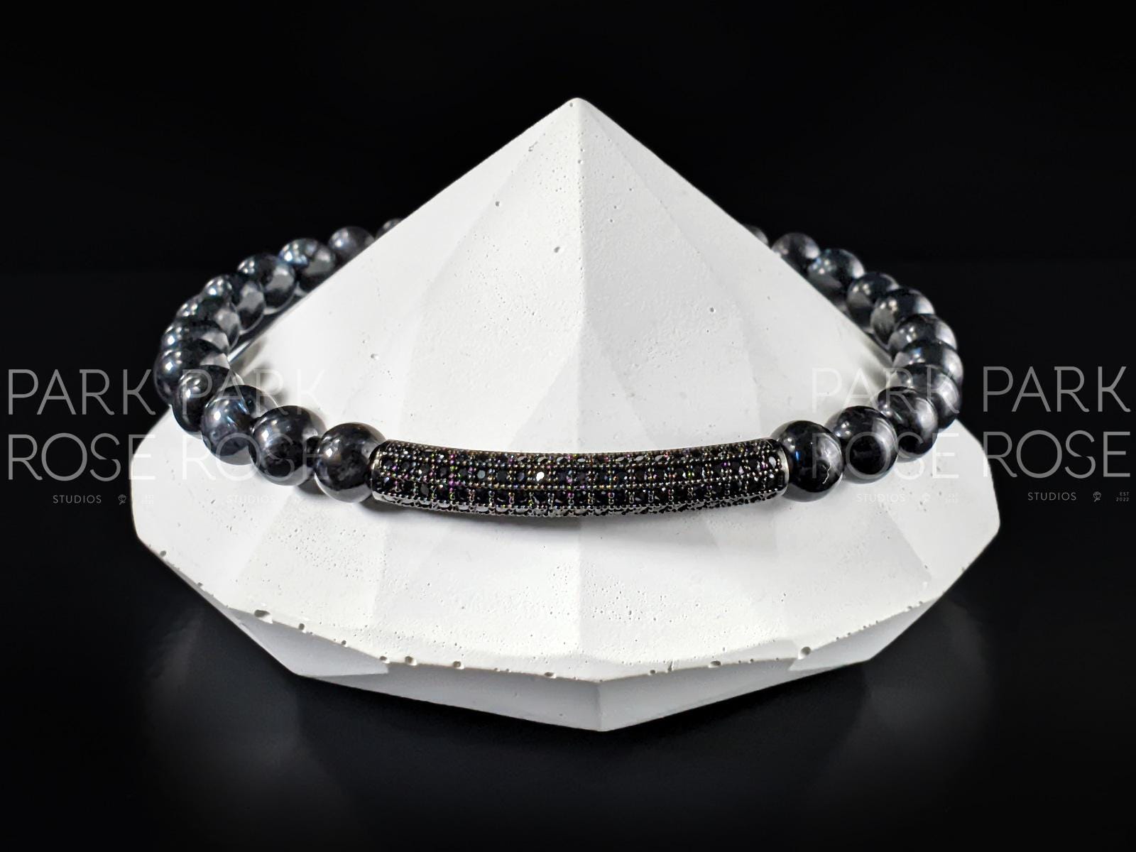Arfvedsonite Beaded Bracelet with Black Zirconia Bar (6mm)
