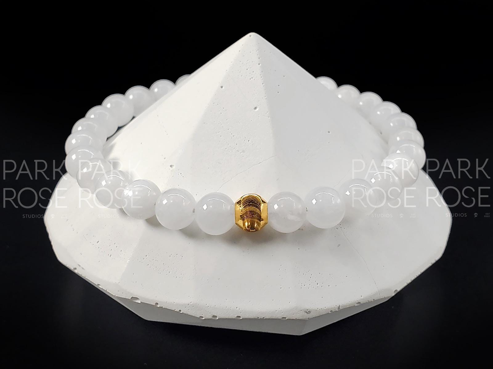 AAAAA Moonstone Bracelet: 24K Gold Cat Eye Bead