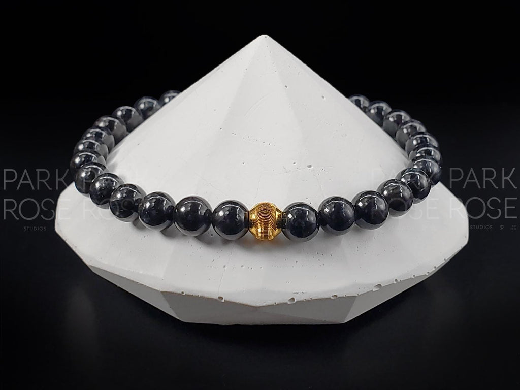 Arfvedsonite Bracelet: 24K Gold Cat Eye Bead