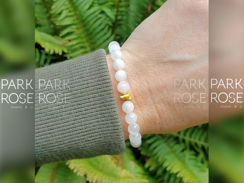 AAAAA Moonstone Bracelet: 24K Gold Cat Eye Bead