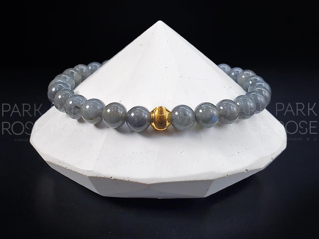 Argentinian Blue Flash Labradorite Gemstone Bracelet: 24K Gold Cat Eye Bead (6/8mm)