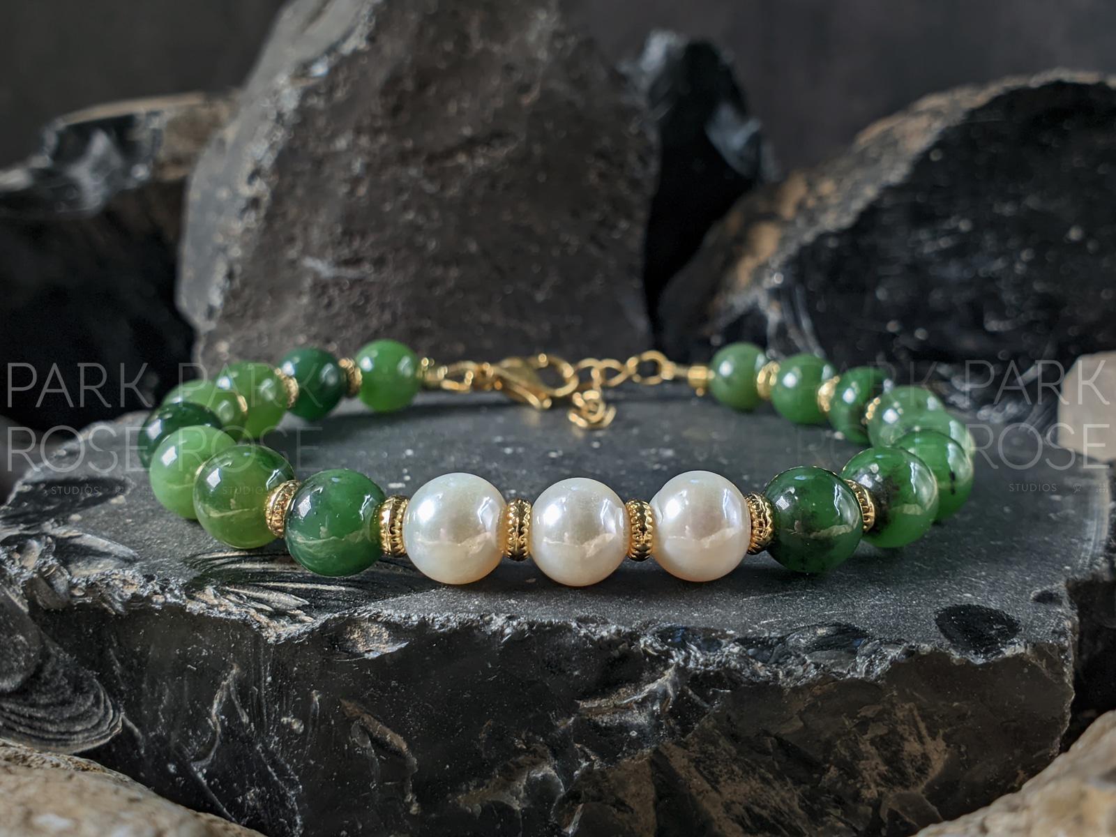 Nephrite Jade & Freshwater Pearl Bracelet (8mm)