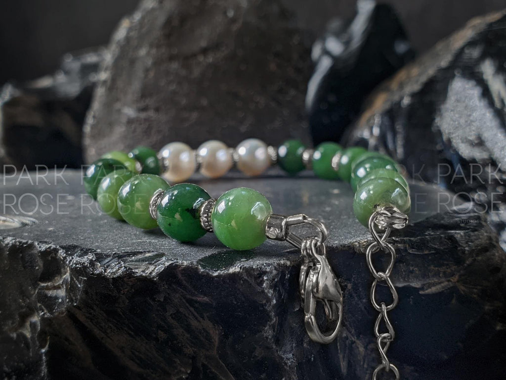 Nephrite Jade & Freshwater Pearl Bracelet (8mm)