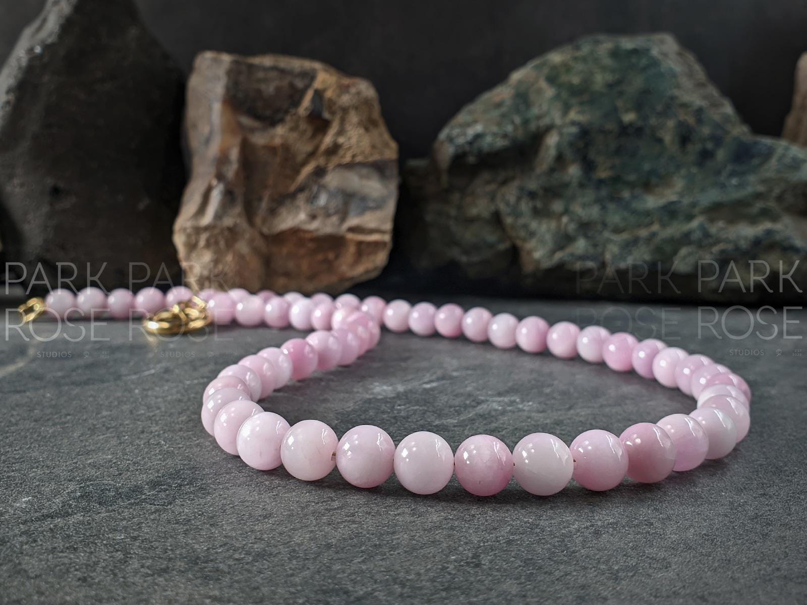 AAAA Natural Nigeria Kunzite Spodumene Beaded Carabiner Necklace (8mm)
