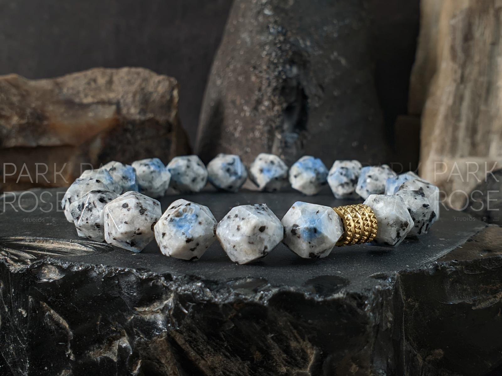 Natural Undyed Faceted South Africa K2 Stone/Raindrop Azurite Bracelet (9mm)