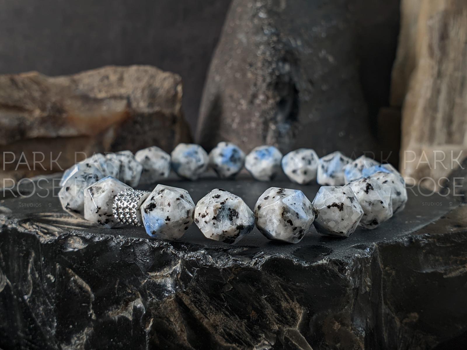 Natural Undyed Faceted South Africa K2 Stone/Raindrop Azurite Bracelet (9mm)